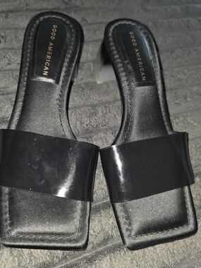 Good American Black Patent Square-Toe Slide Mules